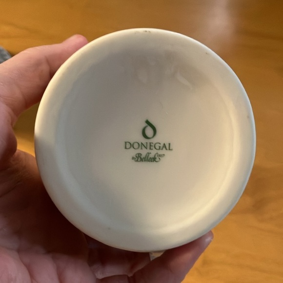 Irish Claddagh Ring mug Donegal by Beleek Irish Claddagh Ring Mug - Rare FInd - Picture 3 of 3